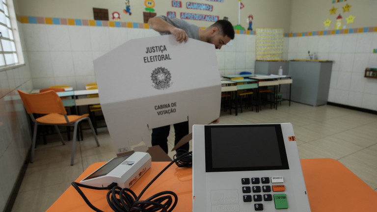 Президентската надпревара в Бразилия се изравни, съобщи Ройтерс. Това показаха