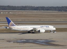 Разрешиха тестови полети с Boeing-787 Dreamliner