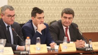 Чадър на сивата икономика Така Валентин Златев от Българската петролна