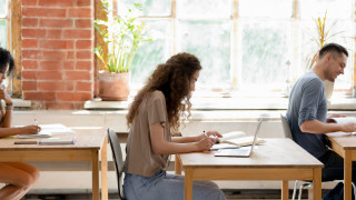 Броят на студентите по медицина в бургаския университет Проф д р