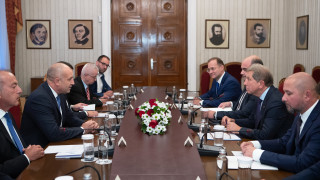 В среща с премиера акад Николай Денков представители на Лукойл