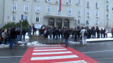 Протестите в защита на доктор Иван Димитров продължават