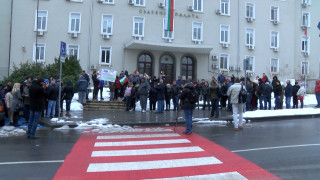 В няколко български града отново се проведоха протести в защита