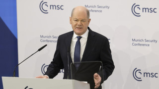 В телефонен разговор с президента Володимир Зеленски германският канцлер Олаф