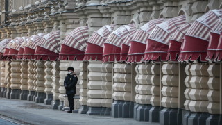Задълбочаващата се криза в Русия застрашава милиарди долари на които