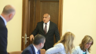Заев посреща Борисов в Скопие