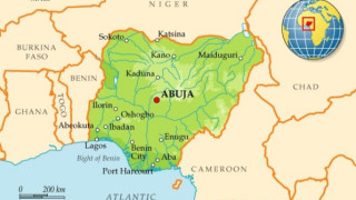 Джамия рухна в Нигерия и смаза най-малко седем души 