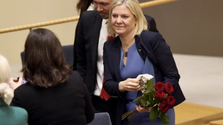 За първи път в историята премиерът на Швеция е жена