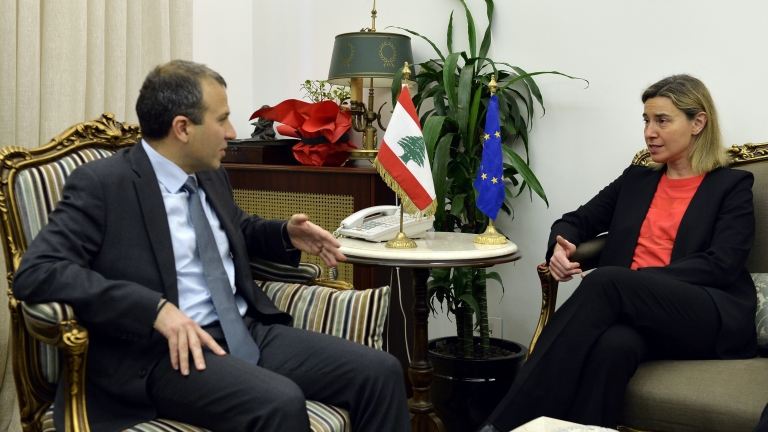 Повече помощ от ЕС за Ливан обеща Могерини 