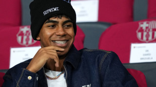 Детето чудо в отбора на Барселона Ламин Ямал вече