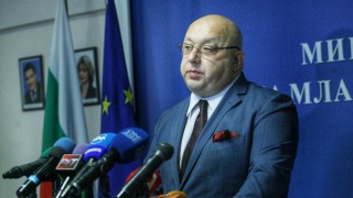 Кралев обяви условията за наем на стадион "Българска армия" и "Панчарево"