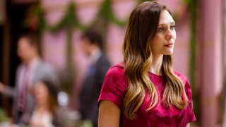 Елизабет Олсен във Facebook сериал