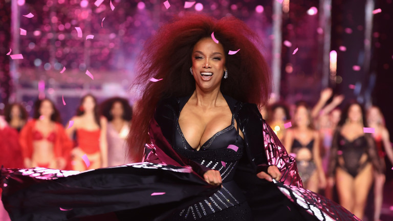 Тайра Банкс, това ти ли си - новият външен вид на модела е неузнаваем