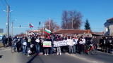  Протестиращи против биоцентрала блокираха пътя Пловдив – Карлово 