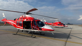 Вторият медицински хеликоптер пристигна у нас Въздушната линейка кацна на