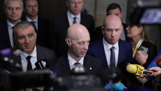 "Възраждане" излиза на интернационална битка срещу цензурата