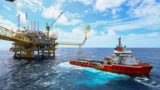 Турската държавна петролна компания TPAO закупи от Бразилия кораб платформа с