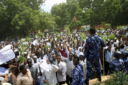 Продължават антиправителствените протести в Судан