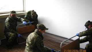 Военните подредиха етаж от общежитие в Смолян за пациенти под карантина