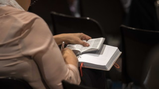 Руската полиция предприе масова акция срещу сектата Свидетели на Йехова