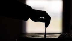 Вписване и заличаване от избирателните списъци могат за се заявяват електронно