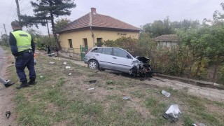 Шофьорът помел пешеходка на тротоар в Лом бързал за работа