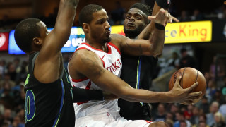 Баскетболистите на Хюстън Рокетс измъкнаха трудна победа срещу Детройт Пистънс