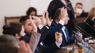 Комисията по регионална политика в НС върна на ПП Възраждане