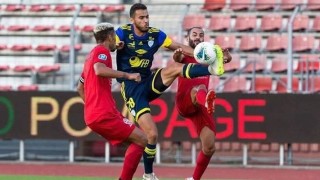 Локомотив София ще подпише днес с нападателя Карим Бухмиди научи