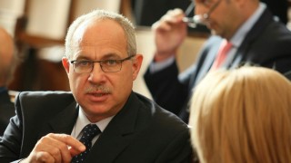 Гласуваха оставката на Антон Тодоров