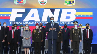 Мадуро с рокади във военното командване