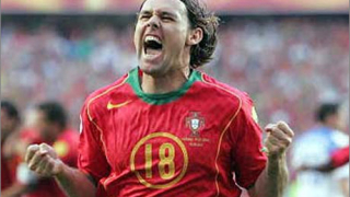 Бивш португалски национал хваща към Индия