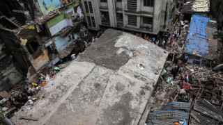 Броят на жертвите на инцидента със срутената сграда край Мумбай