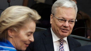 Европейската комисията започва официална процедура срещу Полша като дава на Варшава