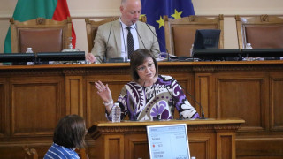 От парламентарната група на БСП за България видяха две заложени