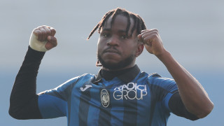 Футболистът на Аталанта Адемола Лукман се очертава като опция за