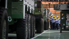 Чехия ще ремонтира бронирани машини на Украйна