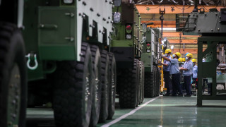 Чехия ще ремонтира украински бронирани машини като част от военната