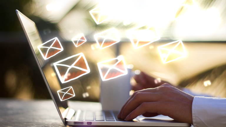 ЕVN предупреждава за фалшиви имейли от името на компанията