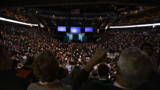 Годишната среща с акционерите на Berkshire Hathaway се е превърнала