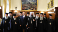 Патриарх Даниил пожела на Радев народополезно и душеспасително служение на страната