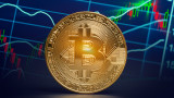  Bitcoin загуби близо 40% от рекордната си стойност 