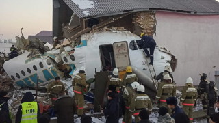 Катастрофата на пътническия самолет в най големия казахстански град Алмати може