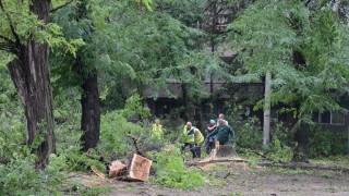 Невзривена противоградна ракета падна на тераса на блок във Видин