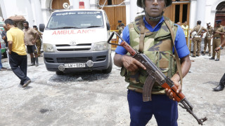 Най-малко 207 избити и стотици ранени от бомби в църкви и хотели в Шри Ланка