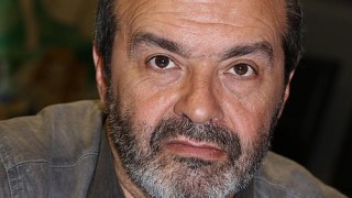 Руският писател сатирик и критик на Кремъл Виктор Шендерович обяви