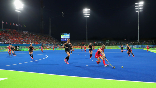 Британките показаха на футболистите как се бият дузпи