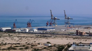 Отдалечено и бедно пристанището на Гуадар в Пакистан на пръв