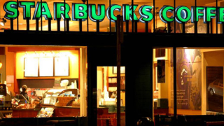 Манекенка стана наемодател на Starbucks в София срещу 1.76 млн. лева