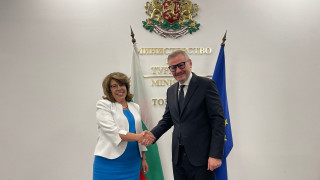 Министърът на туризма Евтим Милошев и министърът на регионалното развитие